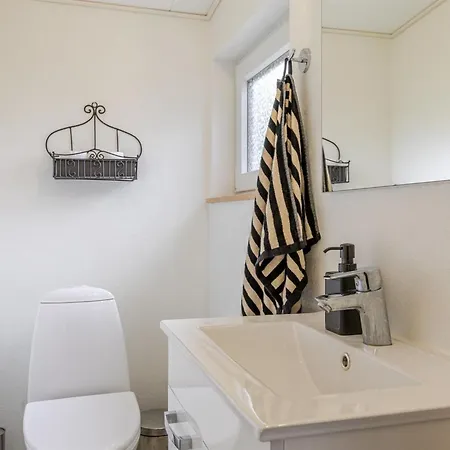 Gyda - 350m From The Sea By Interhome Nyaraló *